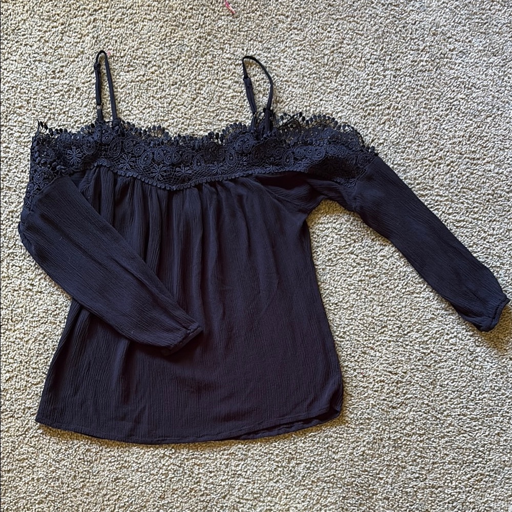 Off the shoulder Long Sleeve Blouse